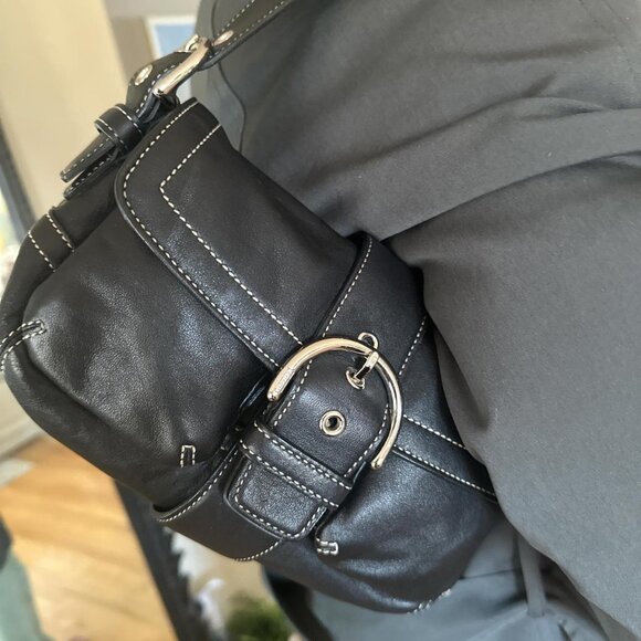 Vintage Coach 1446 Soho Buckle Y2K '04 Black Leather Shoulder Bag - Picture 2 of 5